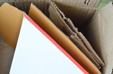 sert kağıt geri dönüşüm kahverengi kutusunda için hurda