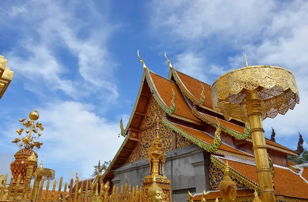 Wat Phrathat Doi Suthep antika och heliga tempel i Thailand — Stockfoto