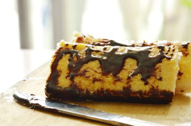 çikolata sosu ahşap kesme blok soyunma tereyağlı ekmek