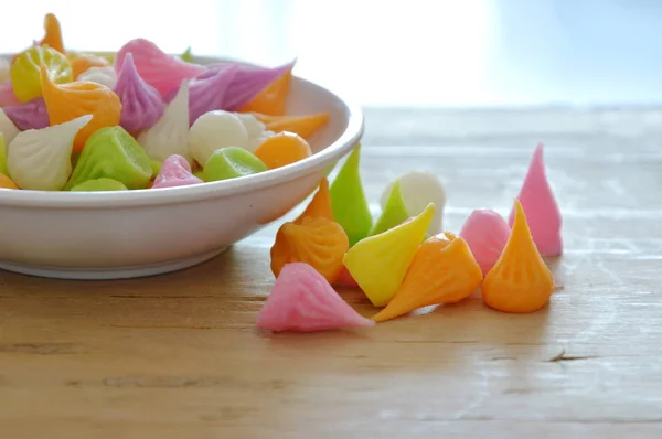 Mini allure färgglada thailändska godis på cup — Stockfoto