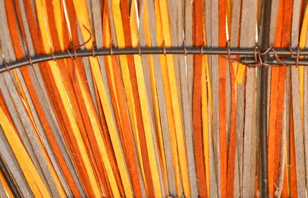 多彩的木制编织篮子纹理和背景 — 图库照片