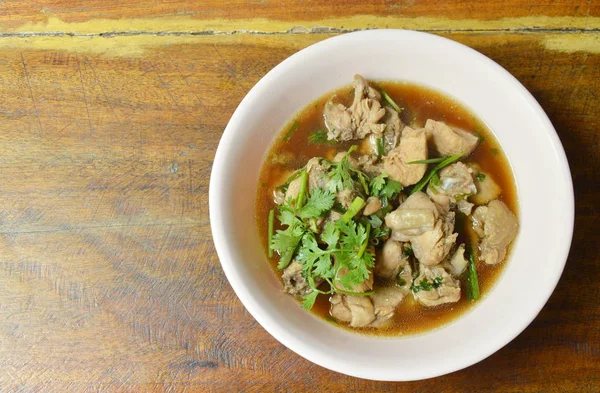  haşlanmış pirzola tavuk balık sosu çorba maydanoz ve taze soğan kupa Tepesi