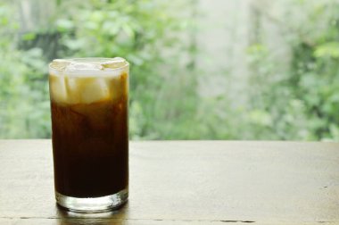  buzlu kahve süt cam yüzen Tepesi