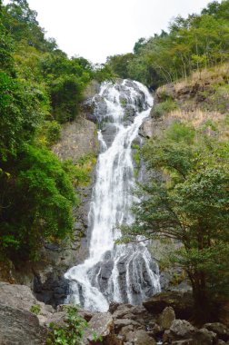  Tayland Sarika yüksek şelale
