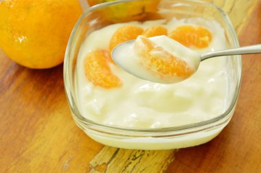 kaşık cam Kupası portakal scooping tepesi yoğurt