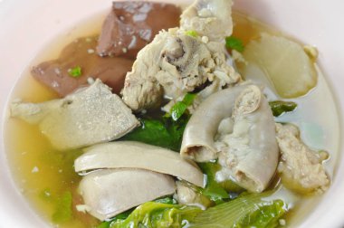  bağırsaklar çorbası kupa haşlanmış domuz kanıyla