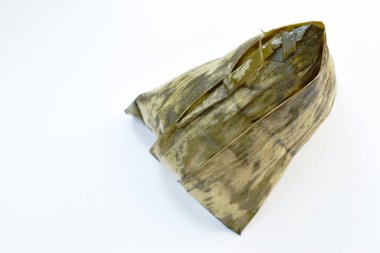  domuz eti ve muz yaprak Çin Duanwu festivalin tuz yumurta ile yapışkan pirinç Buhar