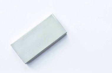  Beyaz arkaplanda gri kutu düzenleme