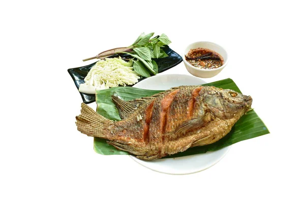 Gebratene Mango Fisch Dressing Würzige Sauce Und Frisches Gemüse — Stockfoto