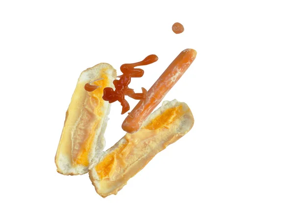Hotdog Gevulde Varkensworst Dressing Kaas Ketchup Drijvend Witte Achtergrond — Stockfoto