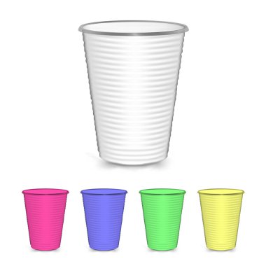 Plastik bardak seti. Beyaz arka plan üzerinde izole. Tasarımınız için alay. Vektör çizim