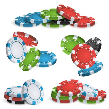 Casino çip yığınları vektör. 3D gerçekçi. Düşen şafak işareti illüstrasyon renkli Poker oyunu fişleri.