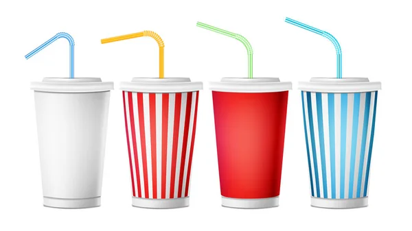 Vettore modello tazza di soda. Set di tazze monouso in carta realistica 3d per bevande con paglia da bere. Isolato su sfondo bianco. Illustrazione dell'imballaggio — Vettoriale Stock