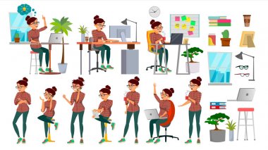 İş kadın karakter vektör kümesi. Çalışma insanlar kümesi. Office, yaratıcı stüdyo. Kadın iş durumu. Kız programcı, tasarımcı, Yöneticisi. Pozlar, duygular. Çizgi film karakteri illüstrasyon