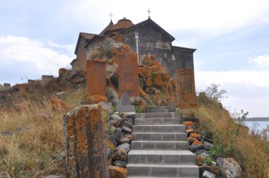 Khachkars Hayravank manastırda. Ermenistan