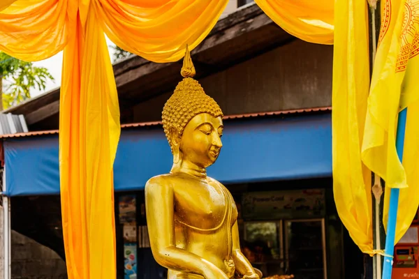 Golden Buddha in car on Parade Songkran festival in Thailand. — Stock Photo, Image