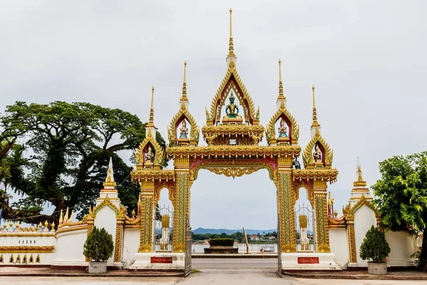 В храмі plang в nakhonphanom провінції Таїланду. — стокове фото