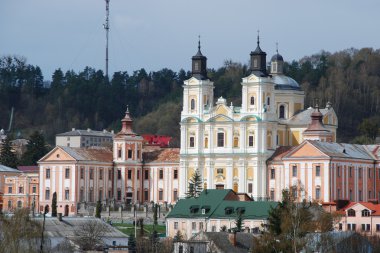 Şekil Değiştirme Katedrali