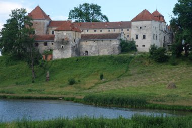 Mimari tipler Svirzh Kalesi