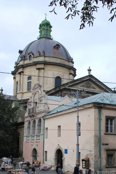 Dominicaanse kerk Lviv. — Stockfoto