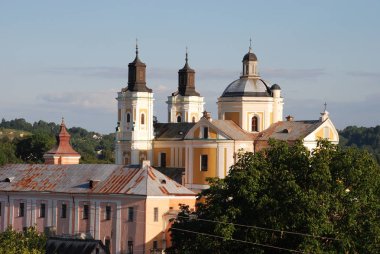 Şekil Değiştirme Katedrali