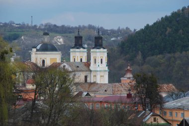 Şekil Değiştirme Katedrali