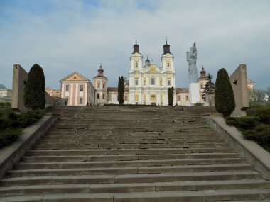 Şekil Değiştirme Katedrali