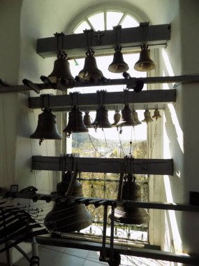 Kutsal Epifani Manastırını ara.