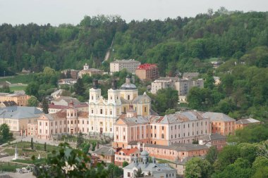 Şekil Değiştirme Katedrali