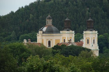 Şekil Değiştirme Katedrali
