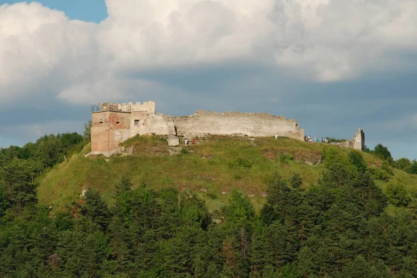 Castle Hill duvarlarının Obornni