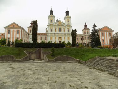 Şekil Değiştirme Katedrali