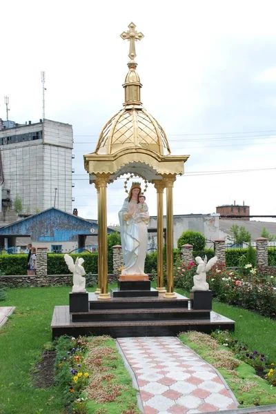 Escultura de la Madre de Dios —  Fotos de Stock