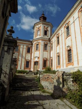 Eski Cizvit koleji mimari