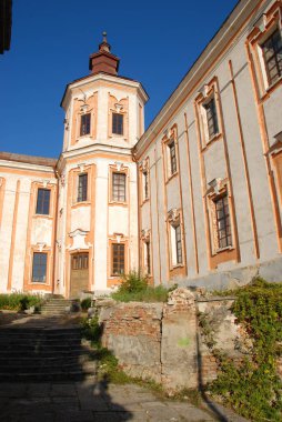 Eski Cizvit koleji mimari