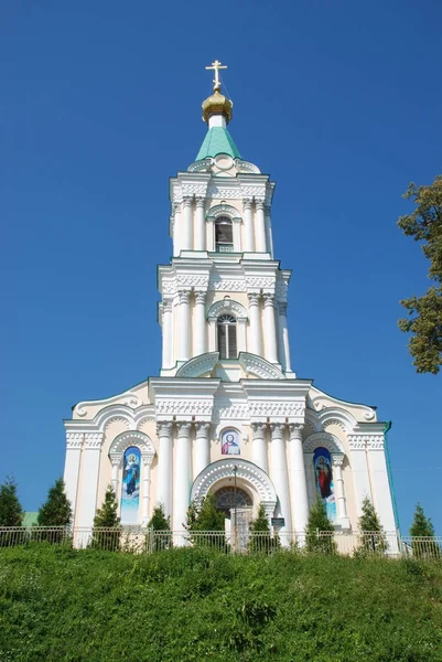 Дзвіниця монастиря Водохреща — стокове фото