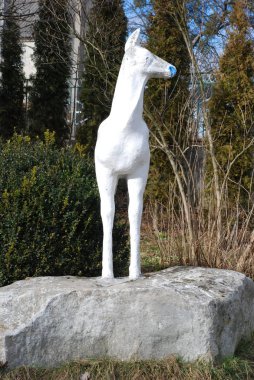 Kremenets geyik heykeli