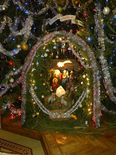 Manastırda Noel beşiği 