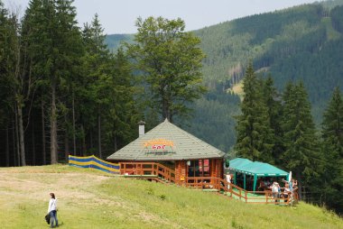 Karpat Dağları nın eteklerinde