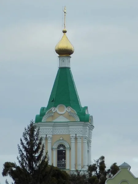 Holiday Dzwonnicy Klasztoru Trzech Króli — Zdjęcie stockowe