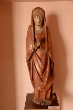 Olesko kalesinin polikrom heykelleri