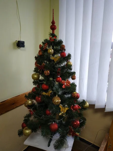 Yapay Oda Noel Ağacı — Stok fotoğraf