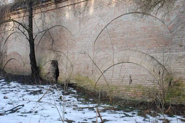 Rivne Bölgesinin Dubensky Bölgesinin Hamamböcekleri Köyünde Bir Kale — Stok fotoğraf