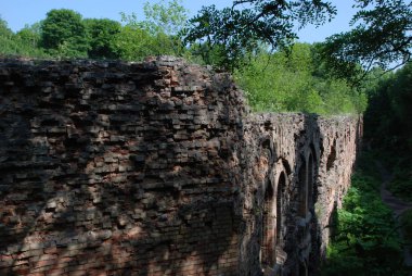 Rivne bölgesinin Dubensky bölgesinin hamamböcekleri köyünde bir kale.
