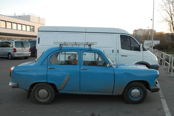 Moskvich 402 Pequeno Carro Soviético — Fotografia de Stock