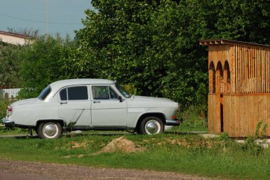 Volga GAZ-21 Sovyet yolcu otomobili.