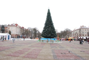 Köşedeki tiyatro meydanı Ternopil.Ukrayna
