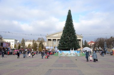 Köşedeki tiyatro meydanı Ternopil.Ukrayna.