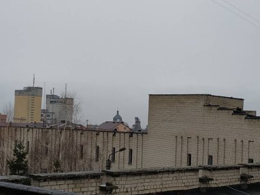 Pencereden şehre olan manzara.