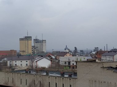 Pencereden şehre olan manzara.